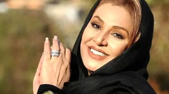 عکس دیده نشده نسرین مقانلو در کنار خانواده در آمریکا + عکسی برای گریه ها یمادرانه !