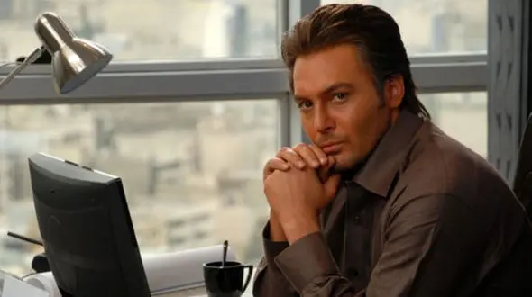 دانیال عبادی بازیگر سریال دیوار شیشه‌ای شد +عکس