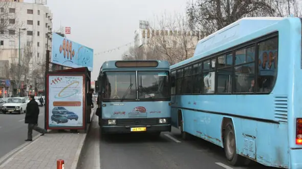 برخورد اتوبوس شرکت واحد با عابر پیاده 