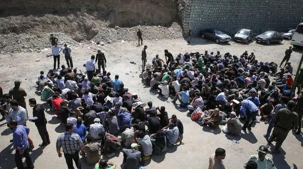 تهران ۳۰۰ هزار معتاد دارد/تداوم جمع آوری معتادان متجاهر در سال۹۷