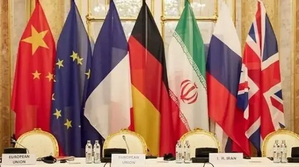 برجام چقدر دلار را ارزان می‌ کند؟