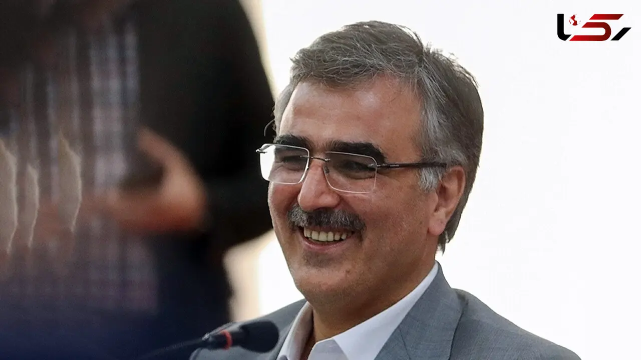 محمدرضا فرزین مسئول افزایش قیمت دلار است