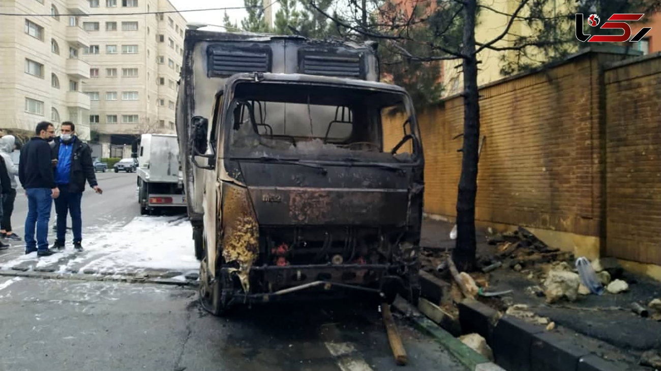 آتش سوزی در خیابان آجودانیه + عکس
