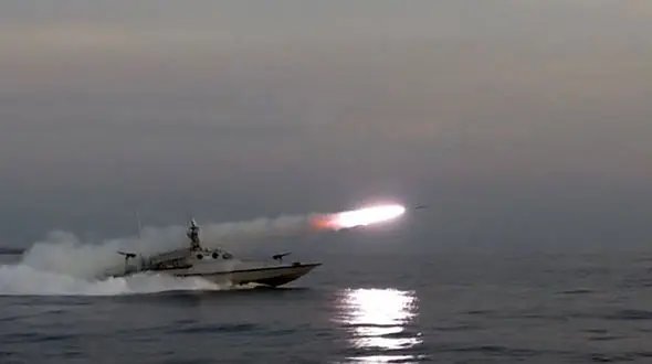 رزمایش نیروی دریایی سپاه/ سردار تنگسیری:‌ قدرت‌های فرامنطقه‌ای از آمادگی ما برای مقابله با هر تهدیدی آگاهند 