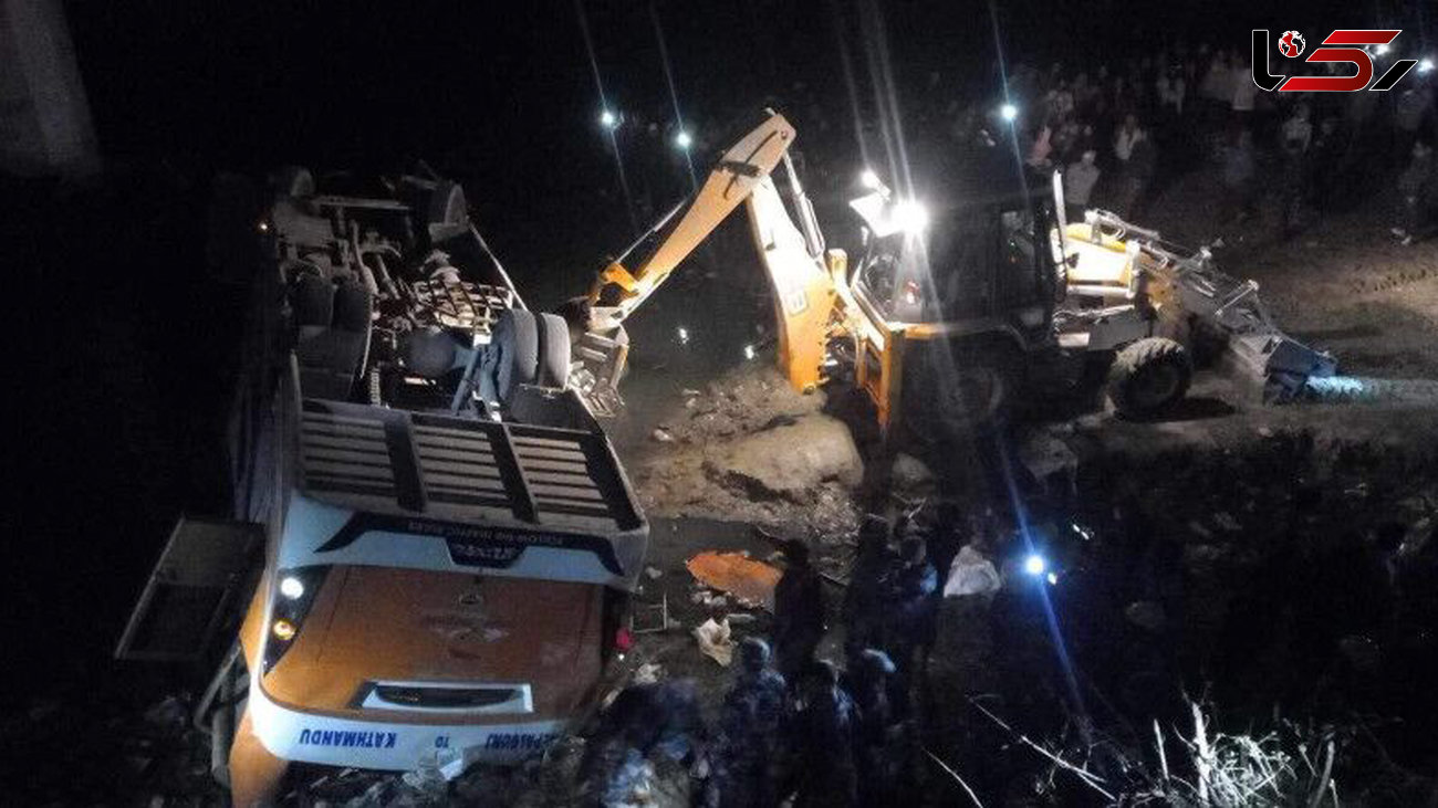 35 کشته و زخمی در سقوط  اتوبوس مسافربری در نپال