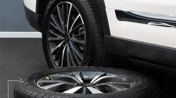 چرا بیشتر خودروهای هیبریدی لاستیک زاپاس ندارند؟ + عکس