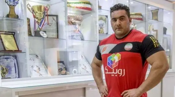 فیلم رکوردزنی رامین فرج‌نژاد در مسابقه مردان آهنین