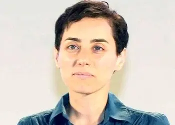 عکس/ نگاهی به آرامگاه ابدی پروفسور مریم میرزاخانی جایی که نابغه‌ی بی‌بدیل ریاضی ایران برای همیشه آرام گرفت/ حکاکی روی سنگ قبرش ساده اما عمیق است!