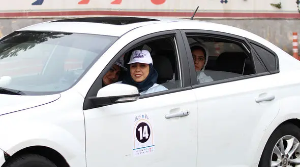 نبرد امروز بانوان رالی سوار در خیابان های تهران + فیلم و عکس