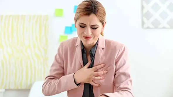 درد قفسه سینه نشانه چه بیماری هایی است؟ 