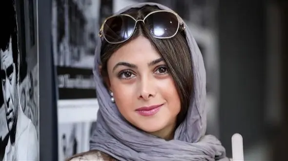 آزاده صمدی با کیف دستی 50 میلیونی اش + عکس