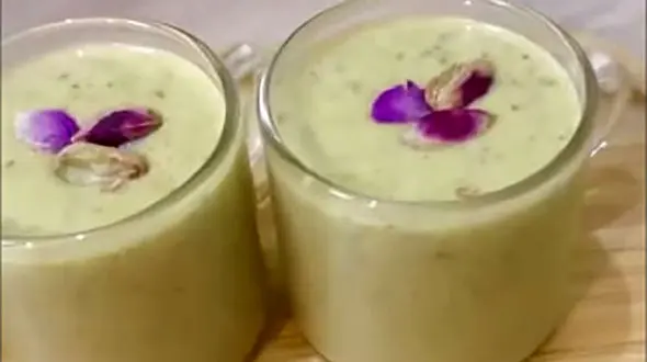 پسته داغ بهترین نوشیدنی در روزهای سرد پاییز + فیلم