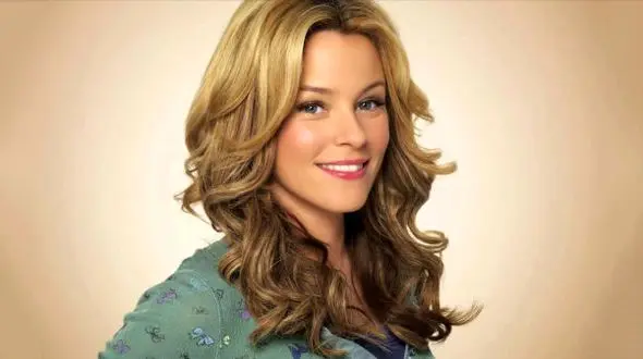 بازیگر معروف سینما مجبور به عذرخواهی شد