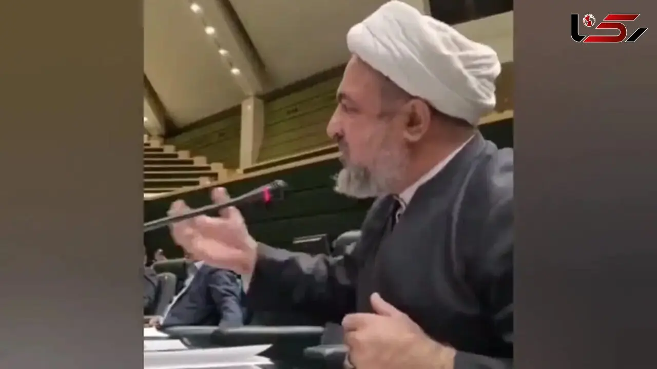 رسایی: باید توی دهن گروسی زد!