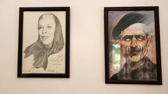 رونمایی از تمبر یادبود «سیمین و جلال»