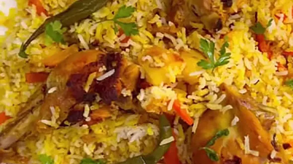 کَفنده مرغ؛ طعمی وسوسه‌ انگیز از هند + فیلم