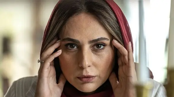 کارگردان سریال زخم کاری: من اصرار کردم که رعنا نقش سمیرا را بازی کند وقتی به کاراکتر پیغمبر نگاه می کرد در چشمانش کینه و نفرت موج میزد