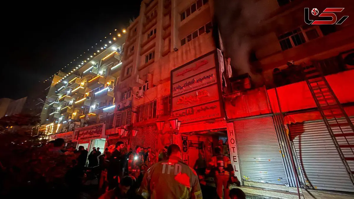 آتش‌سوزی نیمه‌شب در قلب تهران / نجات معجزه‌آسای 70 مسافر + عکس و فیلم