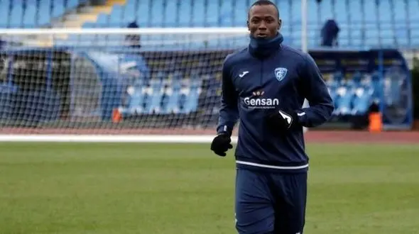 مهاجم سابق استقلال همبازی سادیو مانه شد 