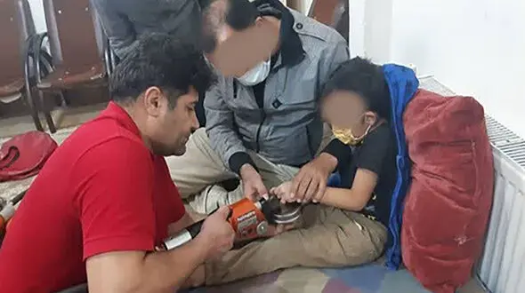 بازیگوشی پسر بچه مهابادی دردسر ساز شد +عکس
