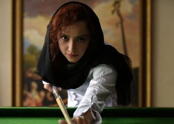 گفتند تصویر هنگامه قاضیانی روی پوستر نباشد/ ناگفته‌هایی از «اسب حیوان نجیبی است»