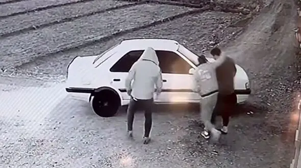 فیلم رعب آور از گروگانگیری در کاشان ! / یک سینماگر فیلم عجیبی منتشر کرد و کمک خواست