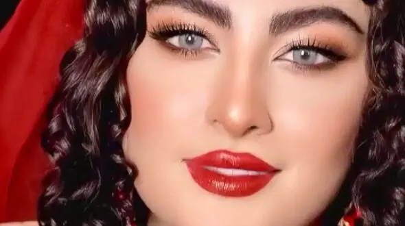 فیلم / مریم مومن: خواستگار مامانم گفت بچتو نمی خوام / گفتم مامان من و نذاری بری / با گریه : سربلندت می کنم