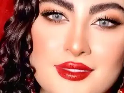 فیلم / مریم مومن: خواستگار مامانم گفت بچتو نمی خوام / گفتم مامان من و نذاری بری / با گریه : سربلندت می کنم