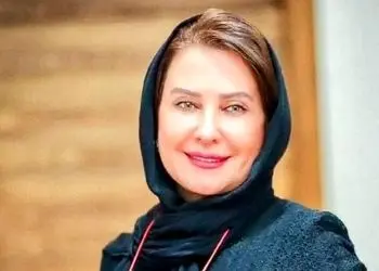 فیلم آواز معروفا |  ژست گیری عاشقانه  لعیا زنگنه با آهنگ آه ای هستی من