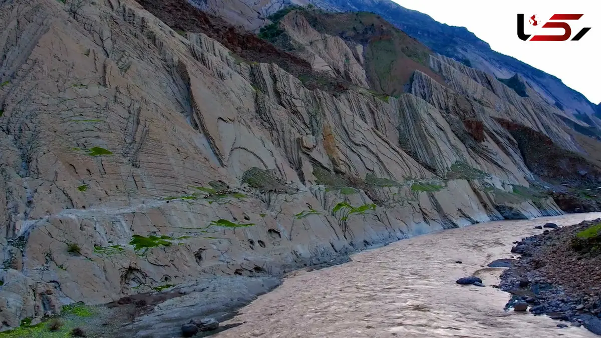 فیلم مناظر گسترده و سرسبز دشت لرستان