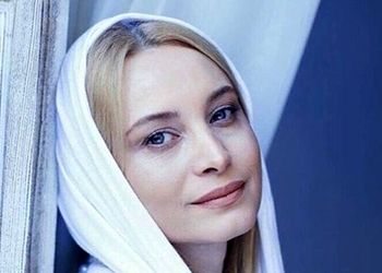 چهره ها/تیپ جوان‌پسند عمه خانم سریال فاصله‌ها در 55 سالگی