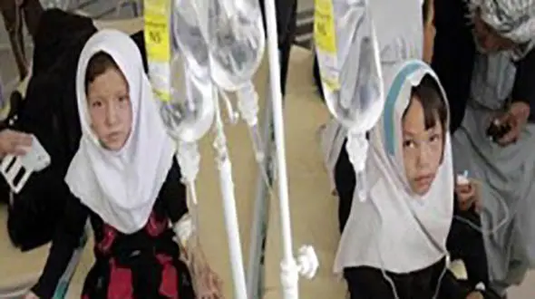 گزارش تکان دهنده از مسمومیت ۵۰۰ دانش آموز + عکس