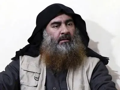 فیلم/ خاطره ناراحت کننده دختر رییس داعش از پدرش البغدادی / مادرم و زنان دیگرش از او متنفر بودند / در 12 سالگیم مجبورم کرد زن محافظش شوم