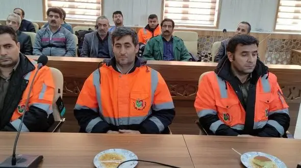 قول مساعد وزیر نیرو برای احداث پست ۴۰۰ کیلوولت هشترود / بازسازی پل های تخریب شده سیل سال 95 تا دهه فجر امسال !