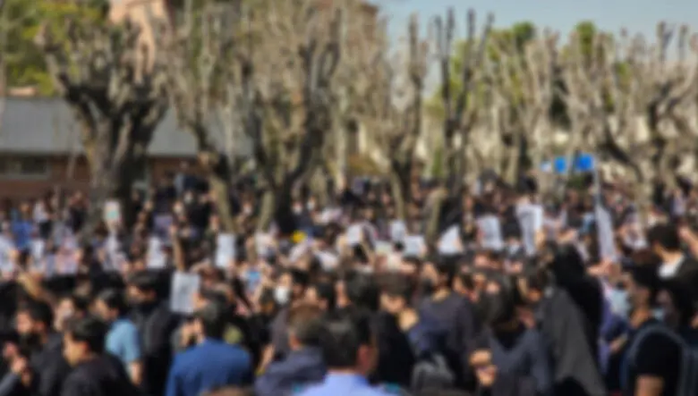 اخراج ۳ دانشجو از شریف و شهید بهشتی؛ اتهام‌ها: «بلوا و آشوب» و «لیدری تجمعات غیرقانونی»