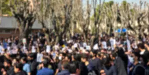 فیلم / دانشجویان درگذشت جان‌ باختگان دی‌ماه را گرامی داشتند که به درگیری کشیده شد