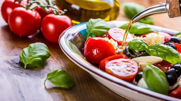 خطر سرطان سینه در کمین زنان گیاه‌خوار