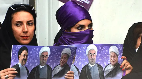 ستاد بانوان حامی دکتر روحانی در مهاباد افتتاح شد