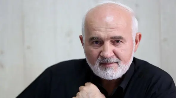 واکنش توکلی به مراسم نورپردازی و حرکات جلف تاجگردون !