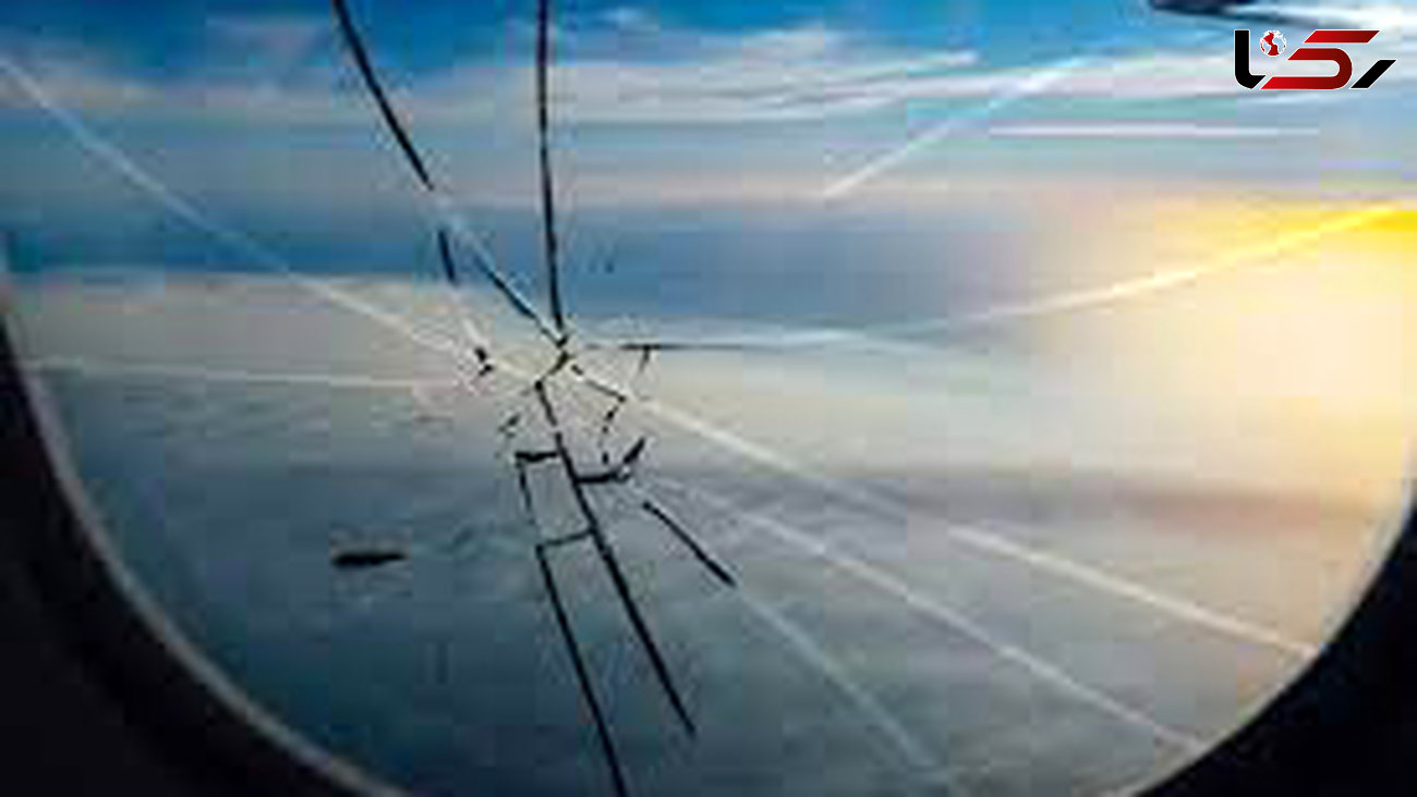 فیلم وحشت آور از پرواز نیویورک /  شکسته شدن شیشه پنجره هواپیما