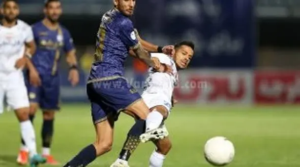 سرپرست گل گهر: ساپینتو زمین فوتبال را با چاله میدان اشتباه گرفته است