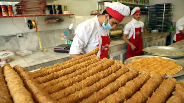 کام قنادان یک سال است تلخ شده است/ شیرینی شب عید گران می شود ؟ + قیمت های جدید