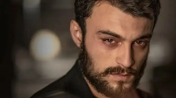 اشک‌های سوزناک میثم زخم کاری در برنامه تلویزیونی /آقای بازیگر از گلگی کردم می گوید