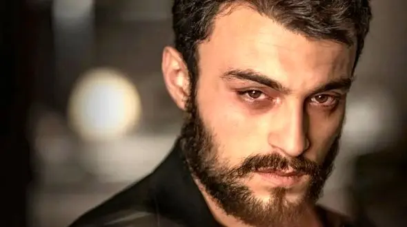 اشک‌های سوزناک میثم زخم کاری در برنامه تلویزیونی /آقای بازیگر از گلگی کردم می گوید