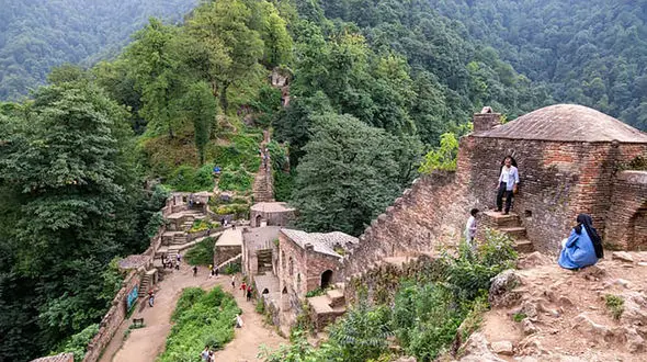 قلعه رودخان گیلان مقصد بسیاری از گردشگران+ فیلم