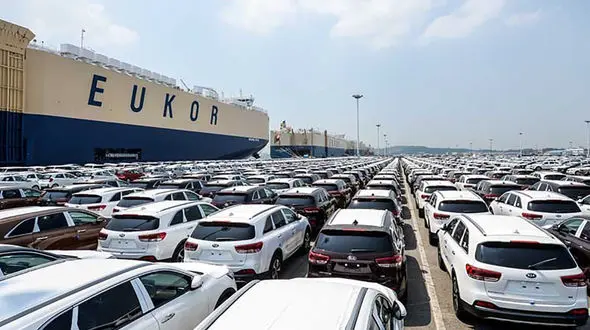 پس از 1.5 سال هنوز سرنوشت واردات خودرو مشخص نیست