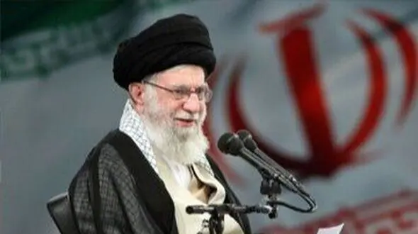 فیلم خنده رهبری انقلاب به شعر جوان مجرد: خروس با مرغ است / شده ام از خروس هم بدتر + متن کامل 
