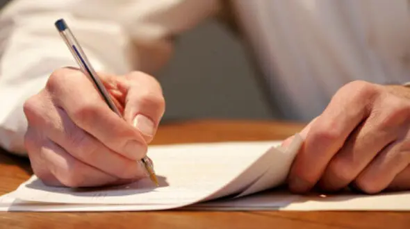 بخاطر بیهوده بودن کارم از آموزش و پرورش رفتم