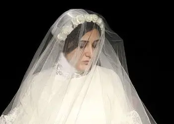 فیلم / باران کوثری: مامان بزرگم از شوهرکردن هام توی فیلم ها ناراحت .../  هی میگفت  چجوری اجازه میده این همه مرد شوهر باران باشن! .../ لیاقت دختر من اینه؟!/ پژمان جمشیدی: عجب! ....