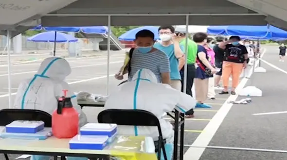 افتتاح آزمایشگاه تست کرونا در چین به صورت سیار + فیلم